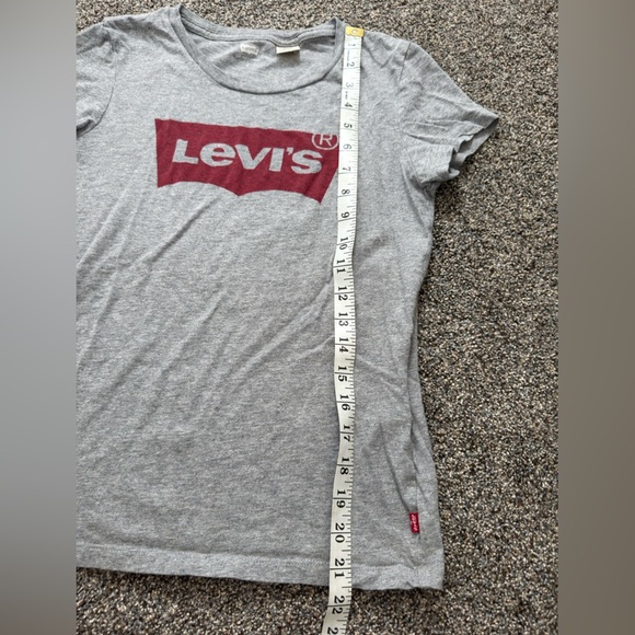 Levi's tshirt vintage women’s size small - Picture 6 of 7